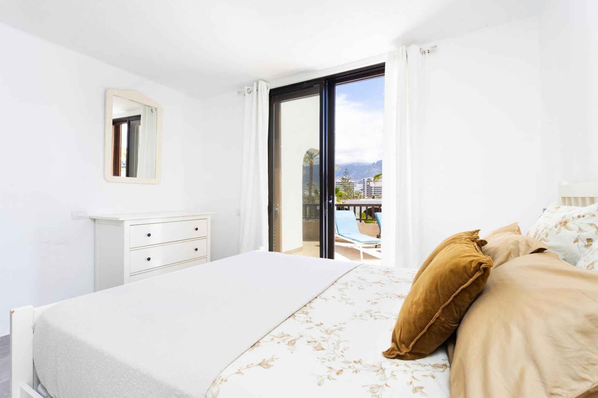 Classbnb - 3 Apartments 50M From The Las Americas Promenade Арона Екстер'єр фото