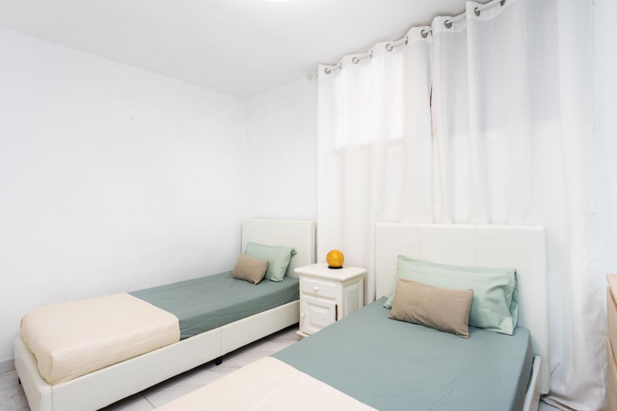 Classbnb - 3 Apartments 50M From The Las Americas Promenade Арона Екстер'єр фото